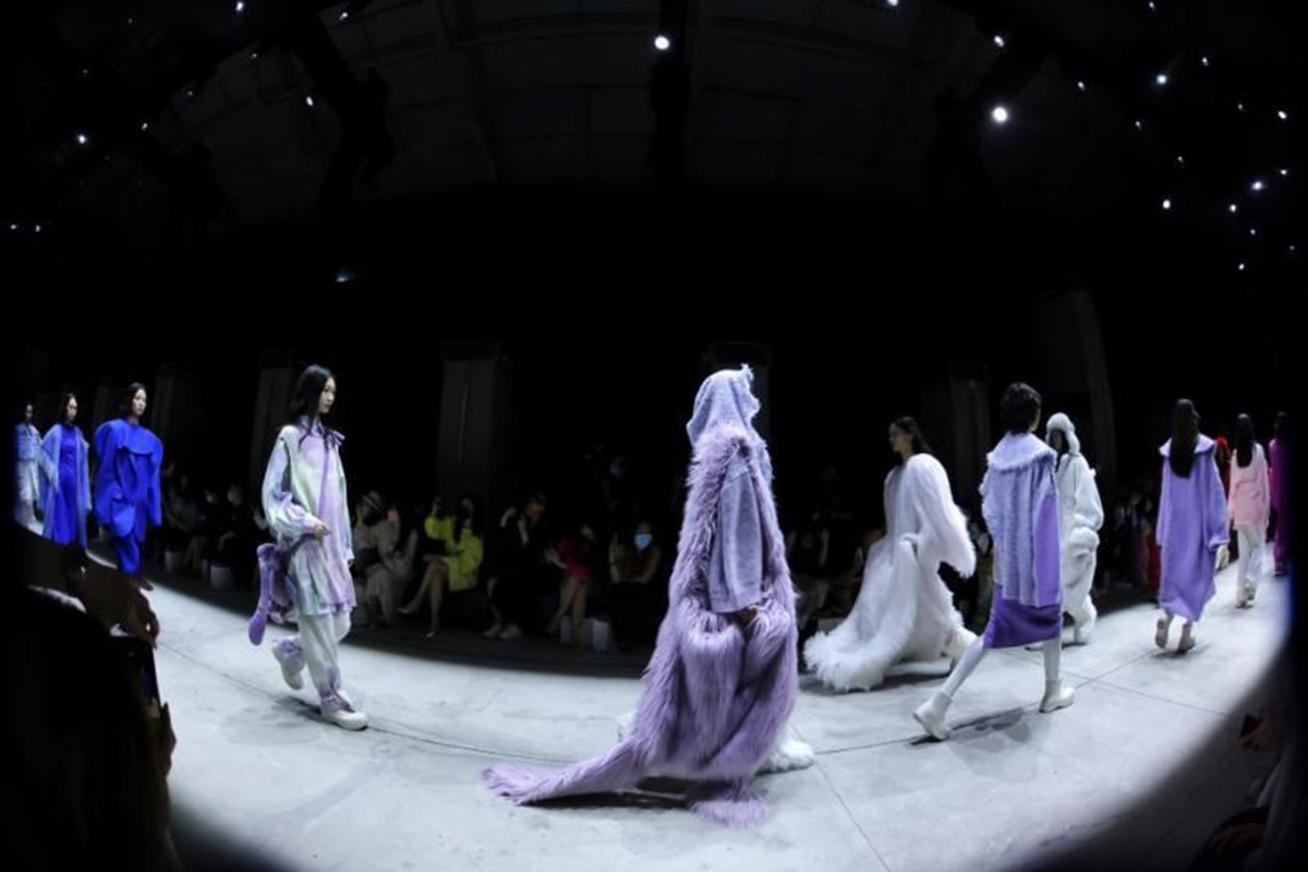 xinhua-silk-road:-shenzhen-fashion-week-blends-digital-technologies-with-new-trends-in-fashion-industry